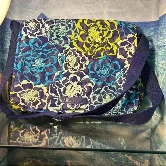 Vera Bradley Katalina Blues Floral Messenger Shoulder Backpack with Buckle - Picture 14 of 14